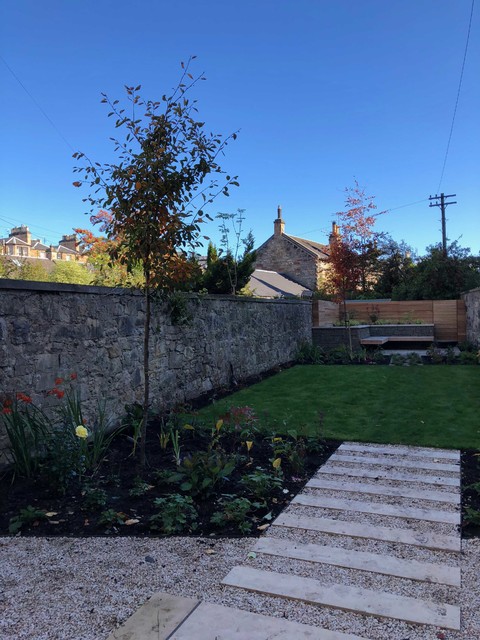 Belgrave contemporary-garden
