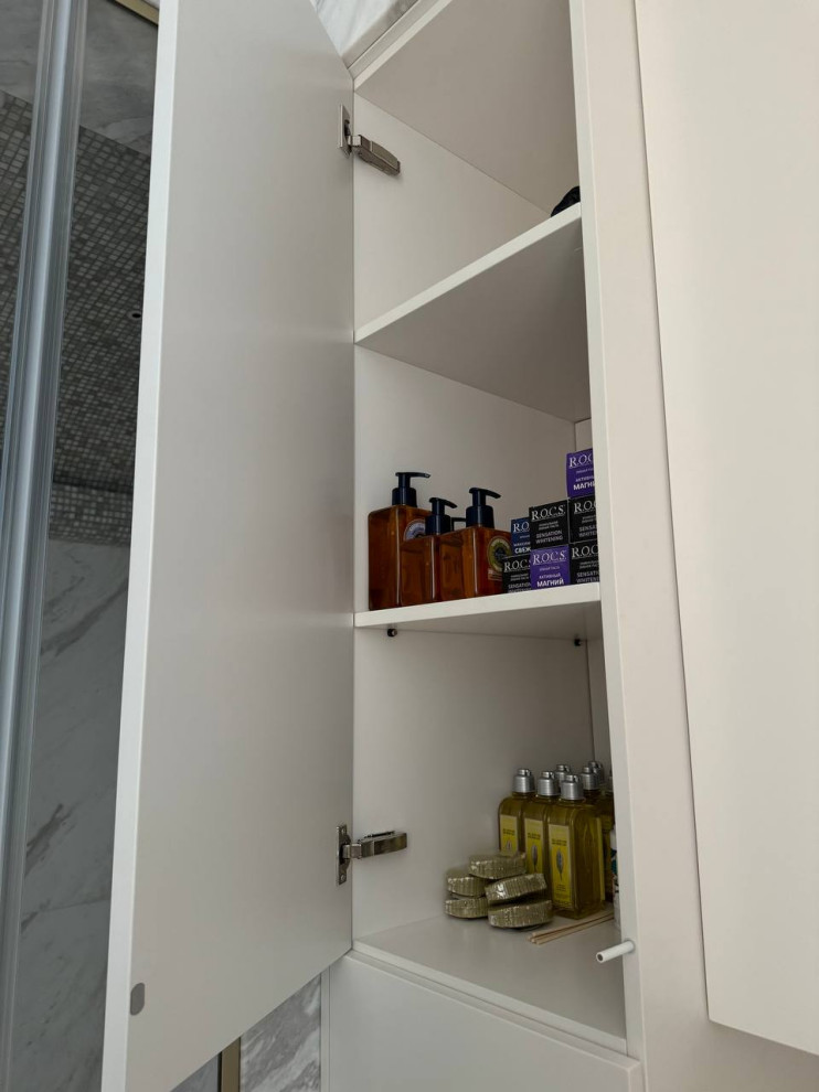 Шкаф для ванной комнаты