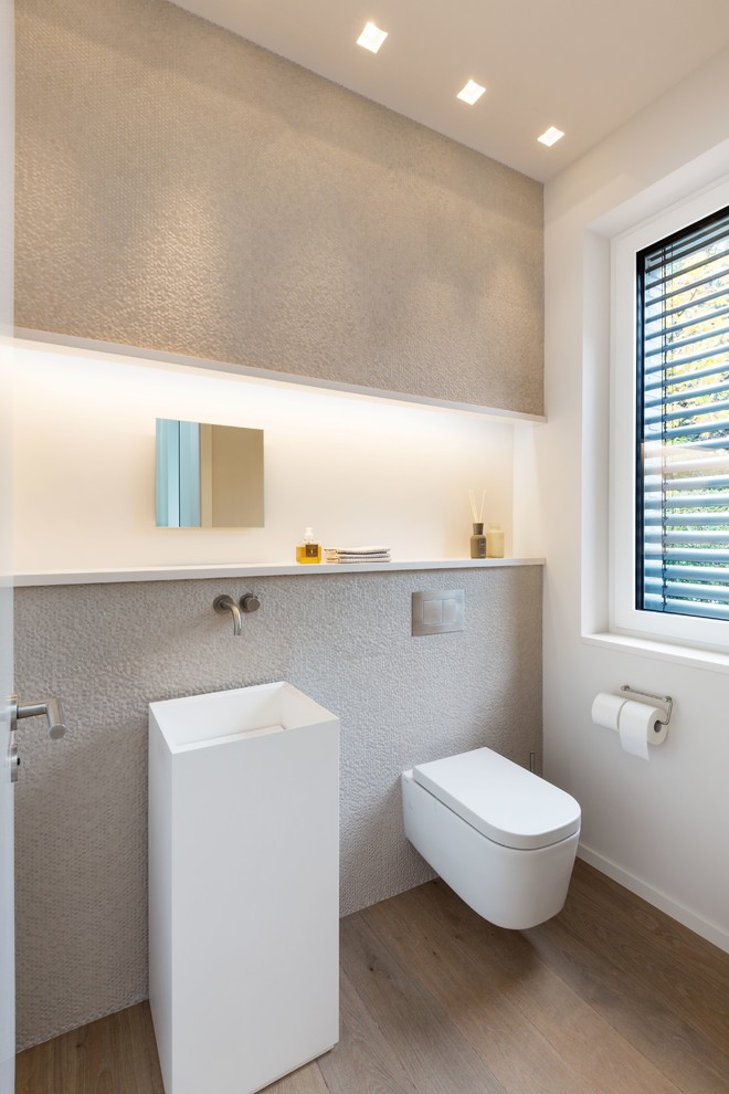 Moderne Gästetoilette in Köln