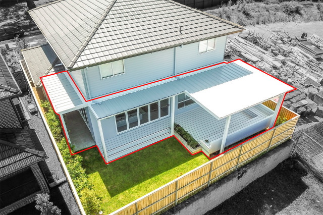 Warriewood Hardie Deck + Versiclad Pergola modern-exterior