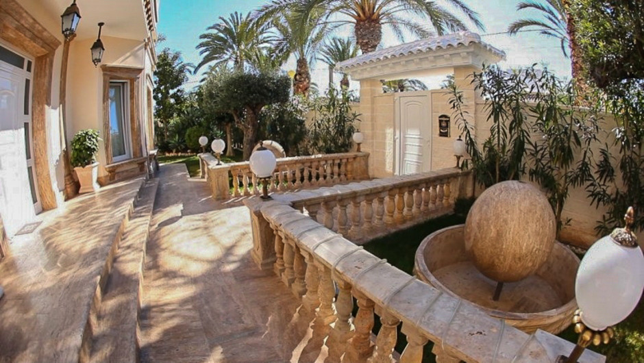 Villa on the sea coast of Cabo Roig