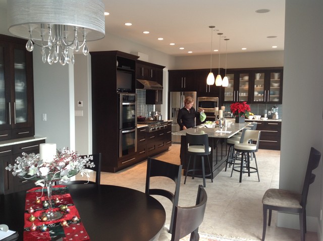 Inside Houzz Refaced Cabinets Transform A Kitchen