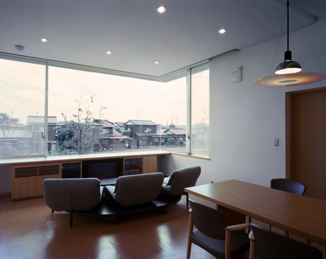 宇奈根内科医院 salon