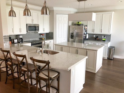 Traditional family kitchen showing one of the best IKEA kitchen cabinet alternatives for homeowners who want a more tailored design