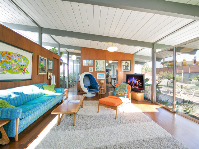 Eichler Home in Fairmeadows, Southern California - Midcentury