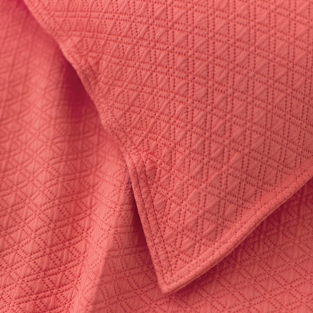 diamond matelasse coverlet (tiger lily)