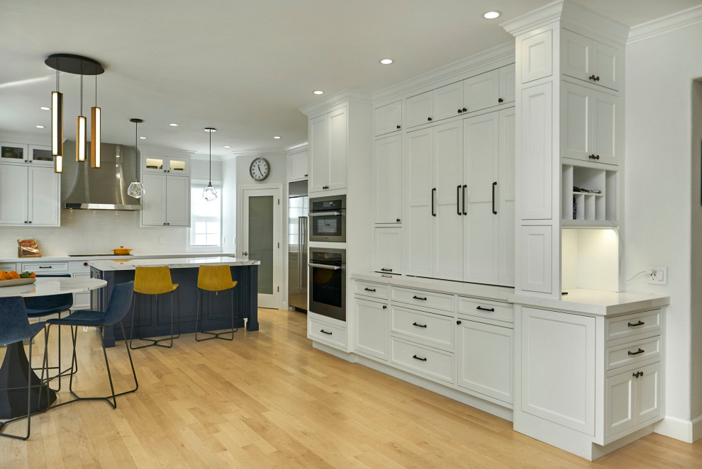 Inspiration for a transitional kitchen remodel in San Francisco
