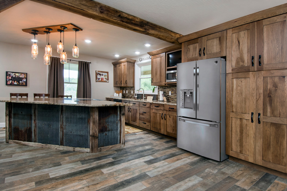 Transitional kitchen photo in Columbus