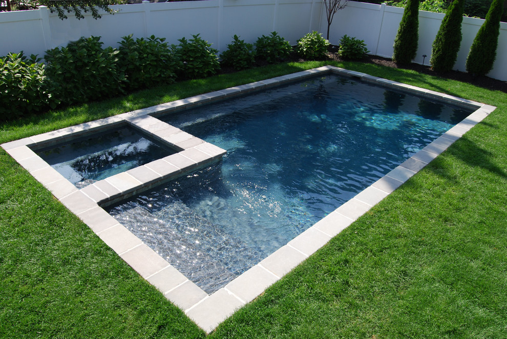 Inspiration for a mid-sized pool remodel in Miami