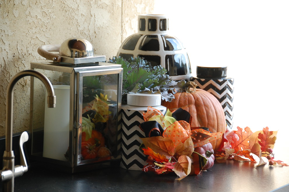 Kitchen - transitional kitchen idea