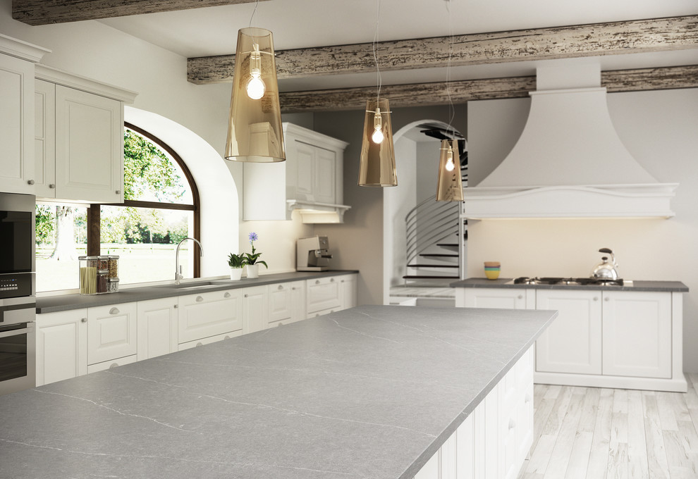 This is an example of a traditional kitchen in Hampshire.
