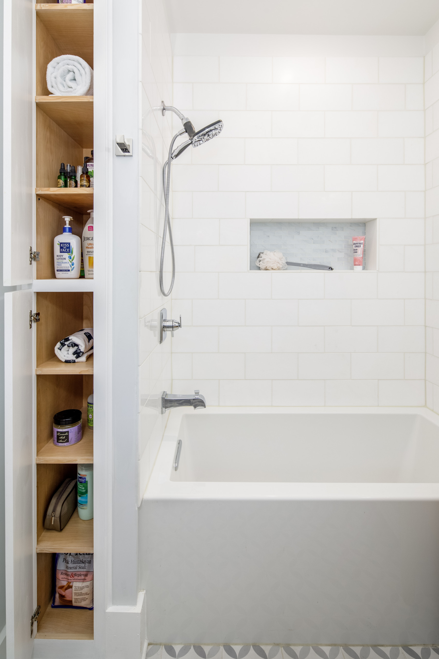 Penn Ave Fresh Full Bath Remodel