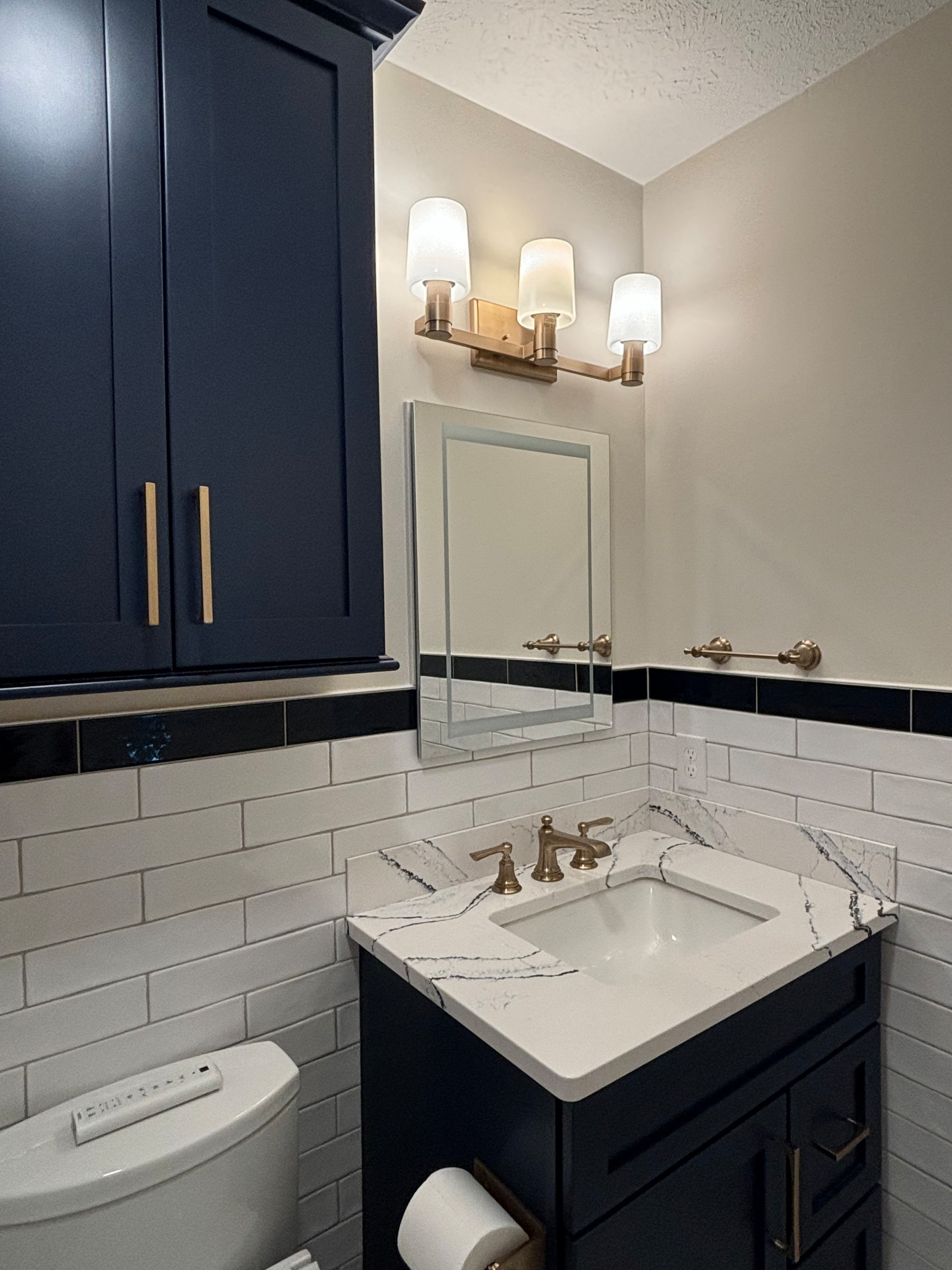 Guest Bathroom in Navy