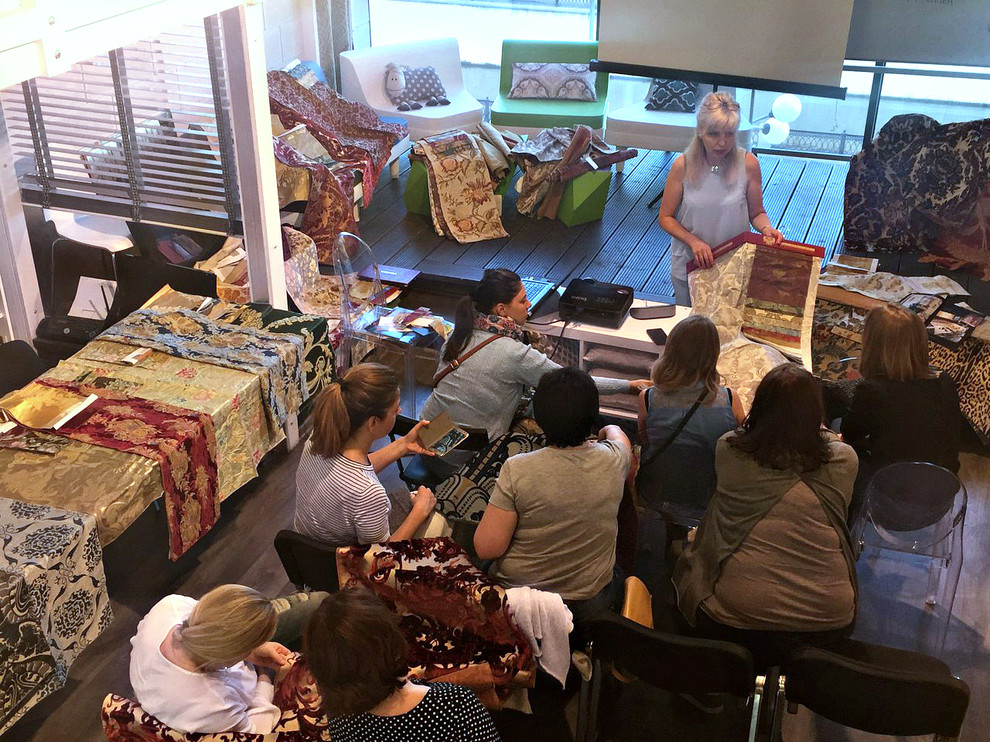 Презентация ручных тканей, изготовленных на станках 18 века