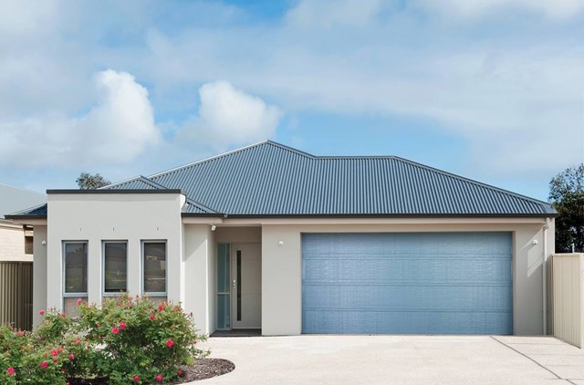 Wayne Dalton Doors contemporain-garage