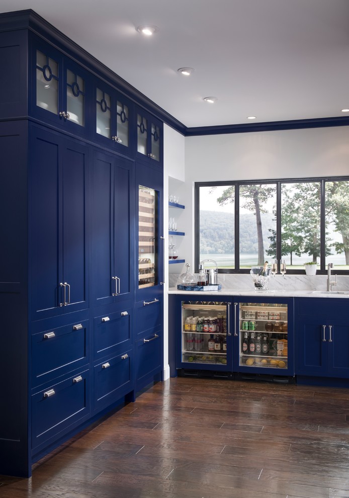 Kitchen - transitional kitchen idea in Phoenix