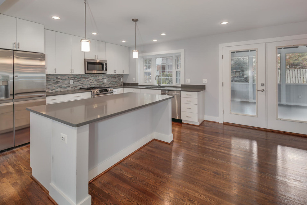 Inspiration for a transitional kitchen remodel in DC Metro