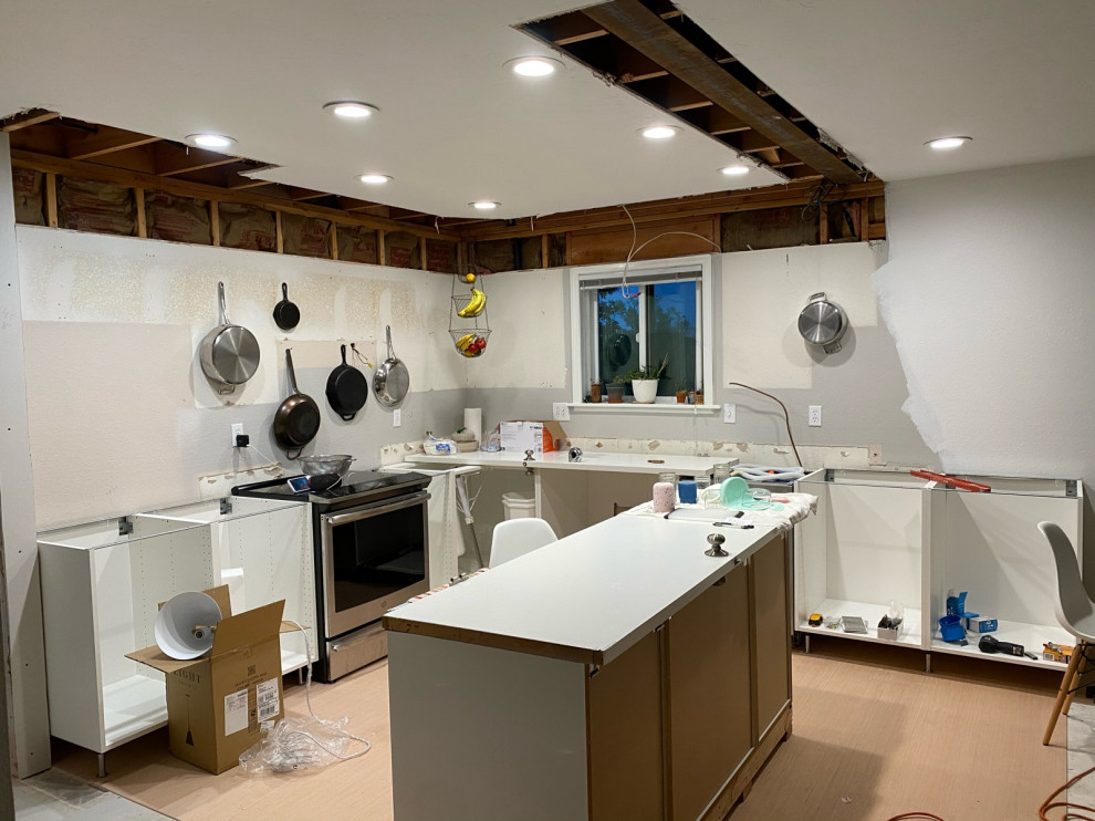 should I eliminate these recessed lights in kitchen? | Houzz Forum