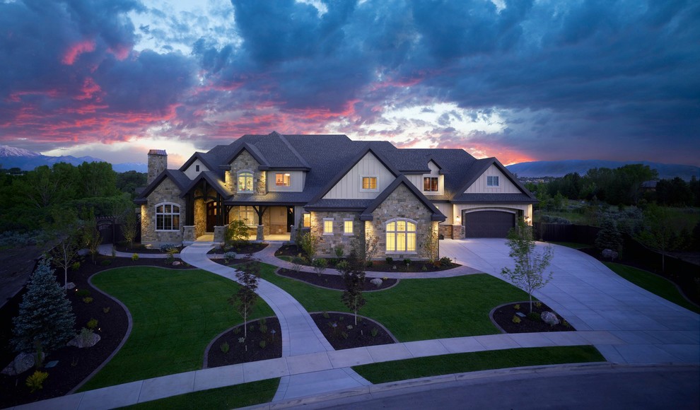 Design ideas for a traditional exterior in Salt Lake City.