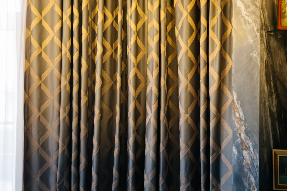Шторы для мраморной гостиной в загородном доме