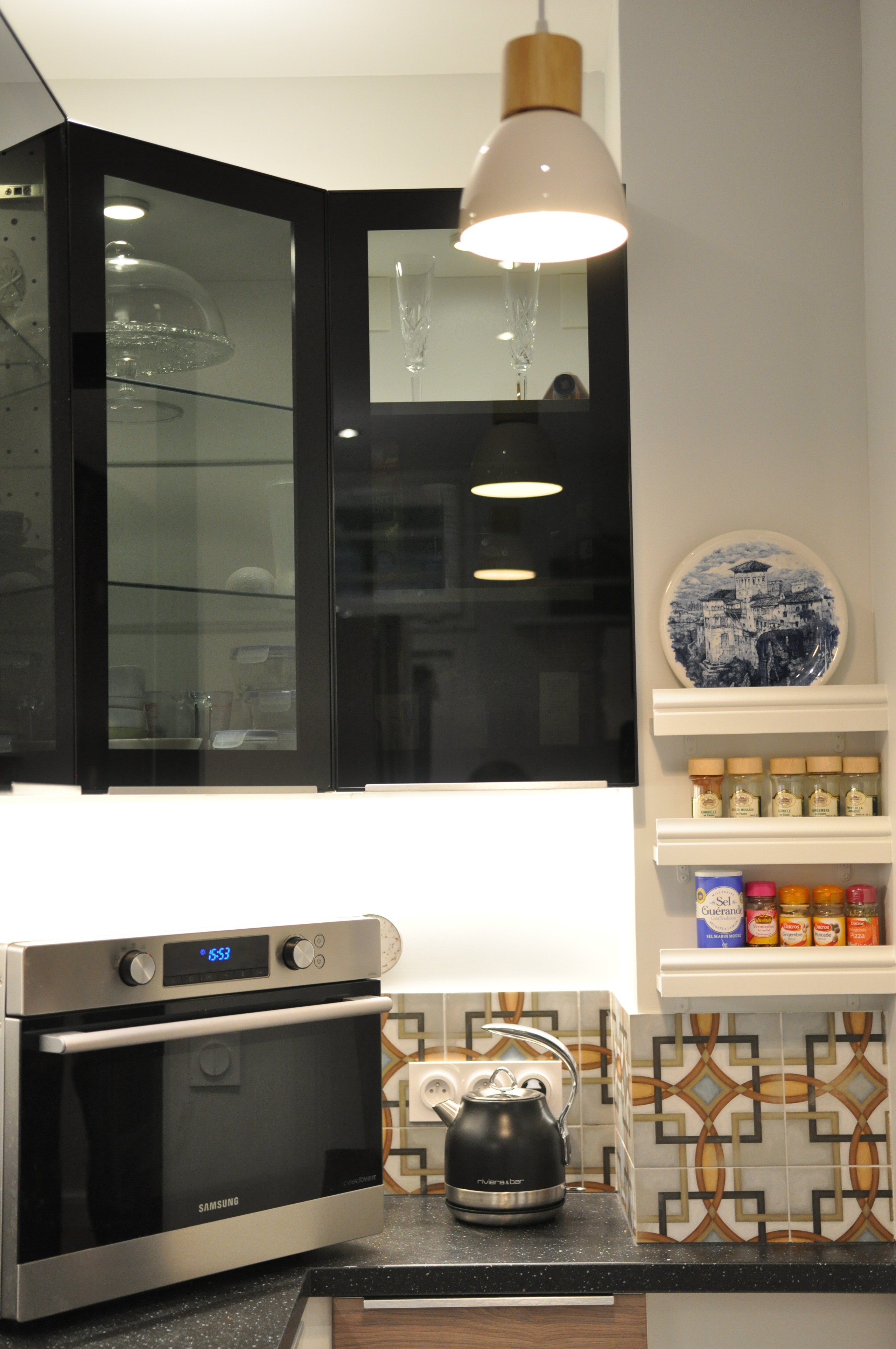 noir et blanc , doré.