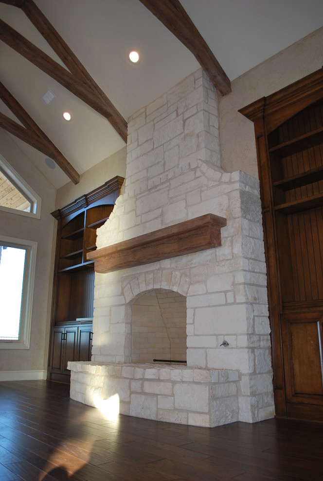 Inspiration for a transitional home design remodel in Austin