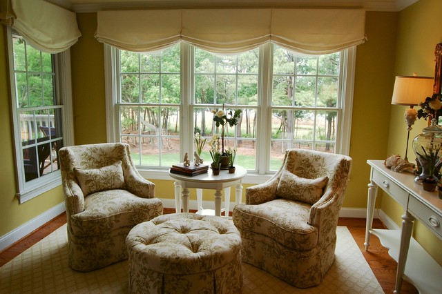 Sitting Area Of Master Suite Traditional Bedroom