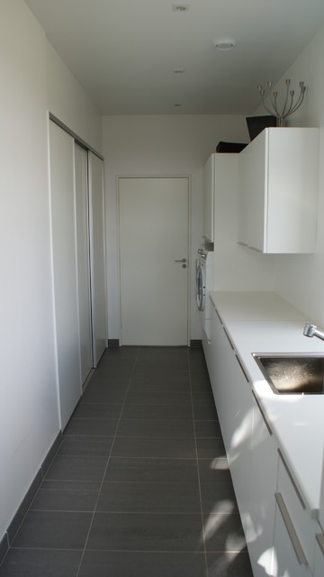Pr&oslash;vehus. modern-utility-room