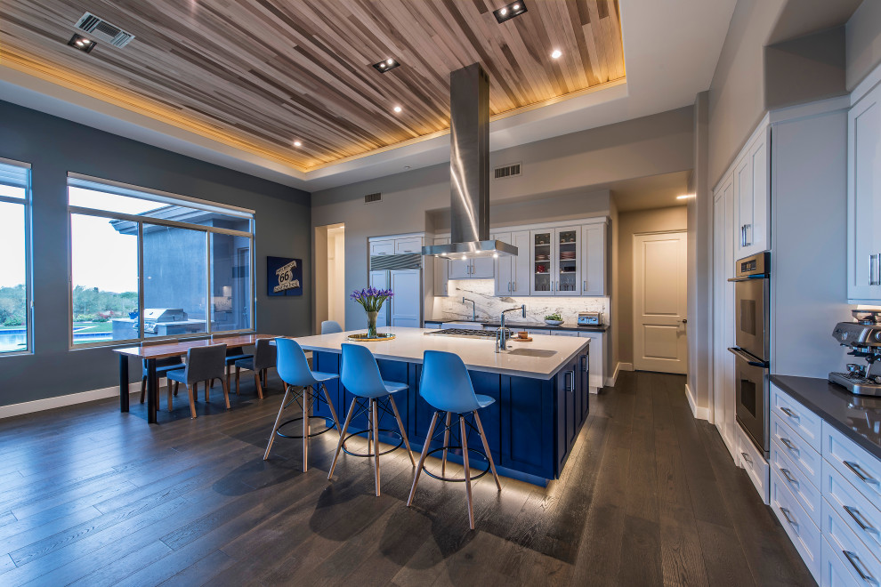 Kitchen - transitional kitchen idea in Phoenix
