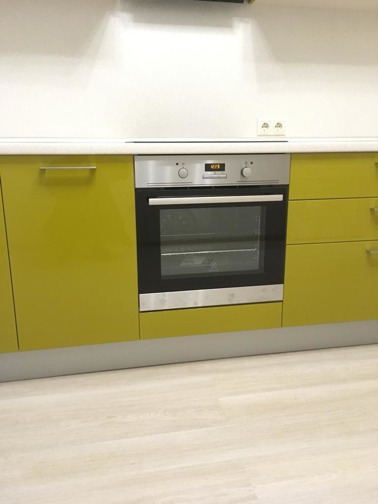 Кухонный гарнитур зелёный