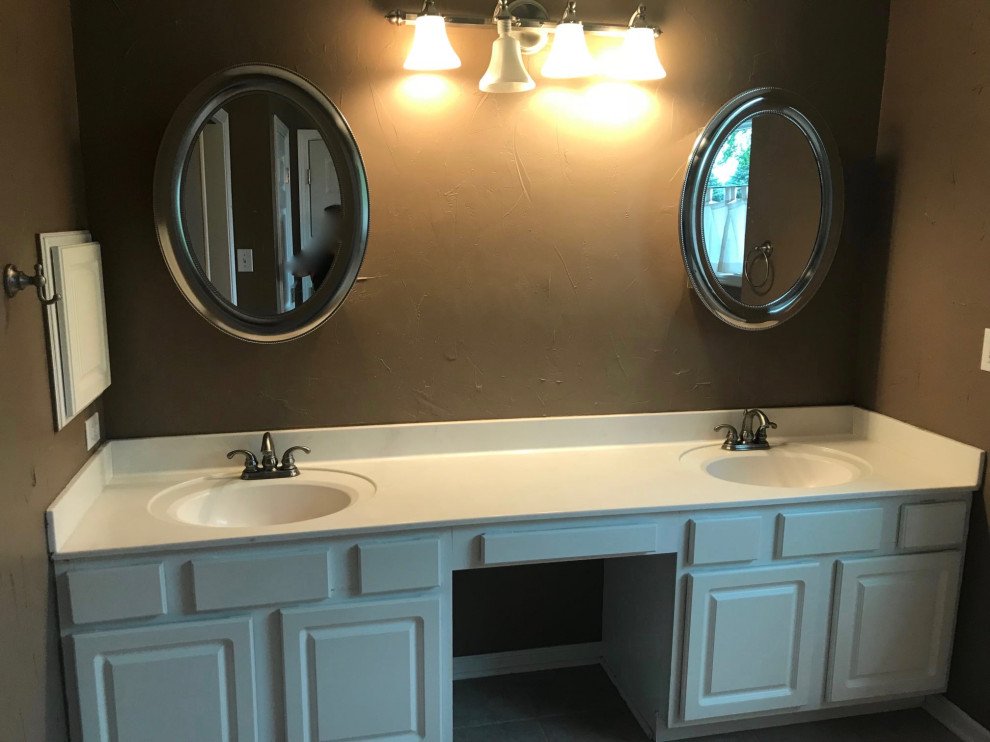 Inspiration for a transitional bathroom remodel in Indianapolis