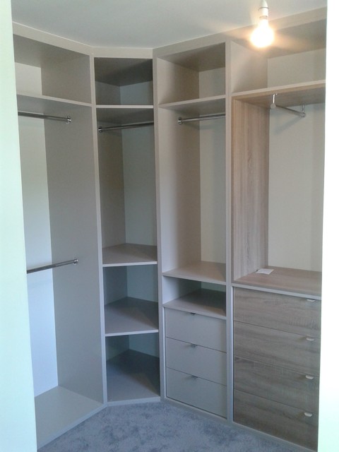 Walk-in wardrobes - Contemporary - Dublin - by Fumro Interiors | Houzz IE