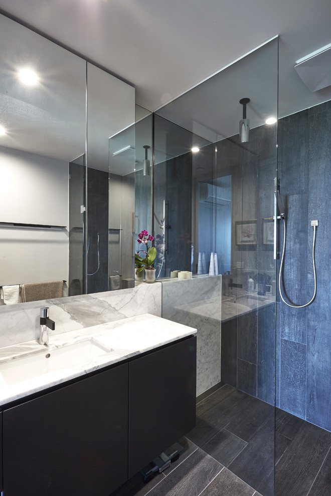Inspiration for an industrial bathroom in Melbourne.