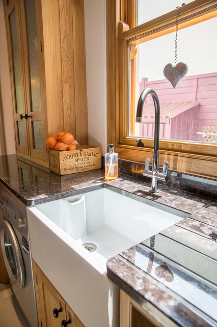 City Oak kitchen victorian-kitchen