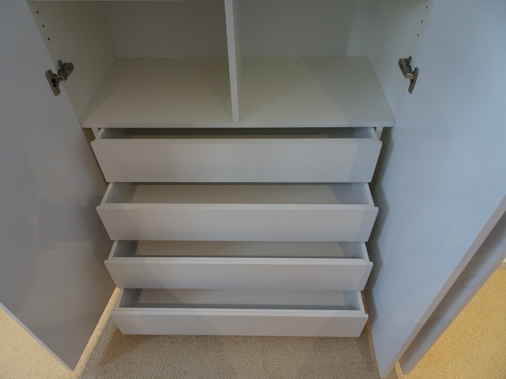 Internal drawer storage