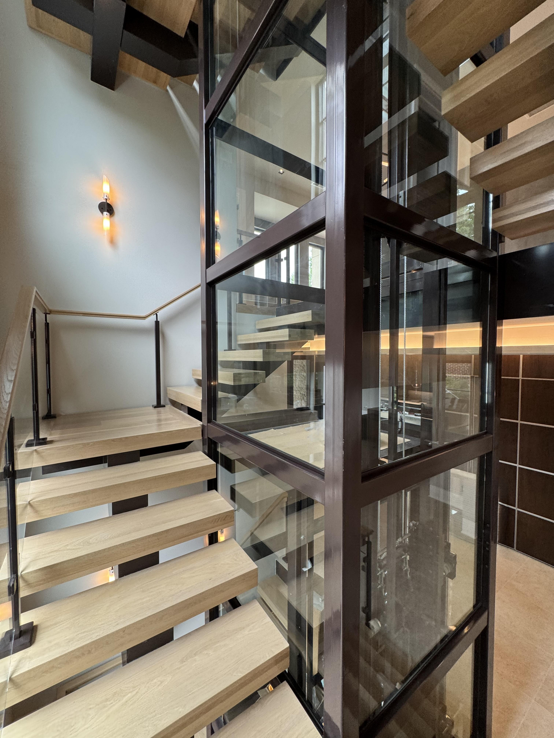 136_Modern Mono-Beam Encircling Glass Elevator, Bethesda, MD 20814