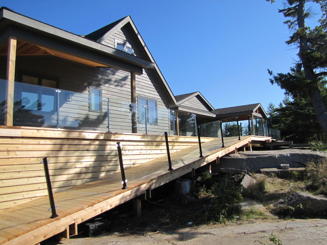 Large waterfront cottage decks deck