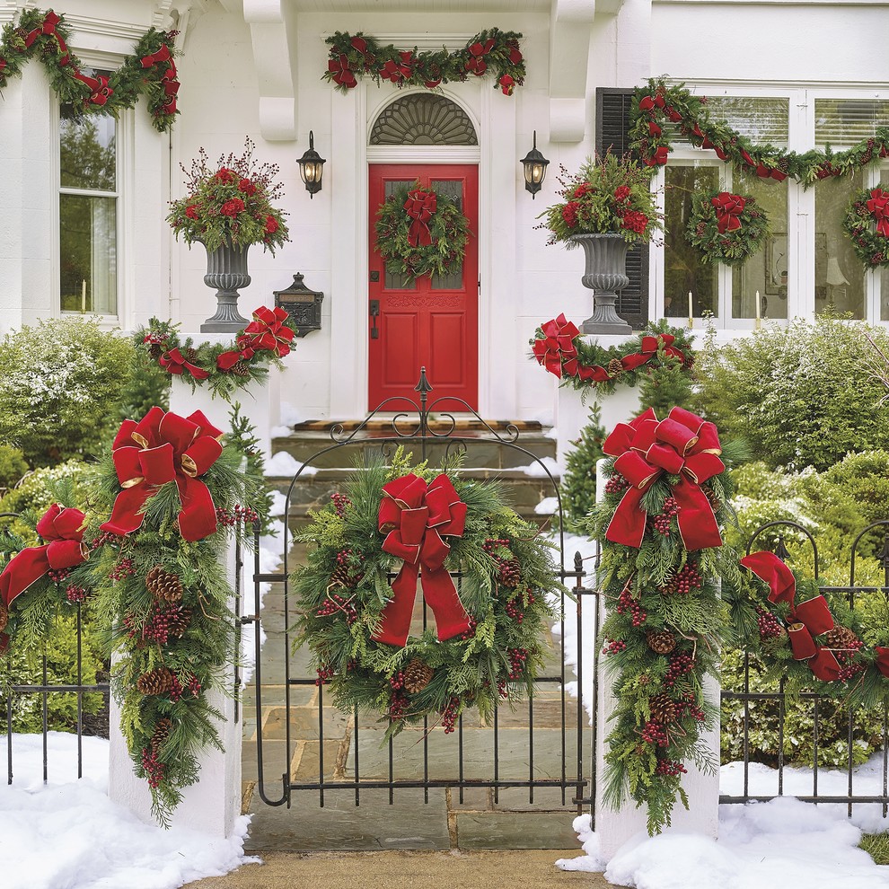 Frontgate Christmas Cheer Greenery Collection 2017 - Traditional ...