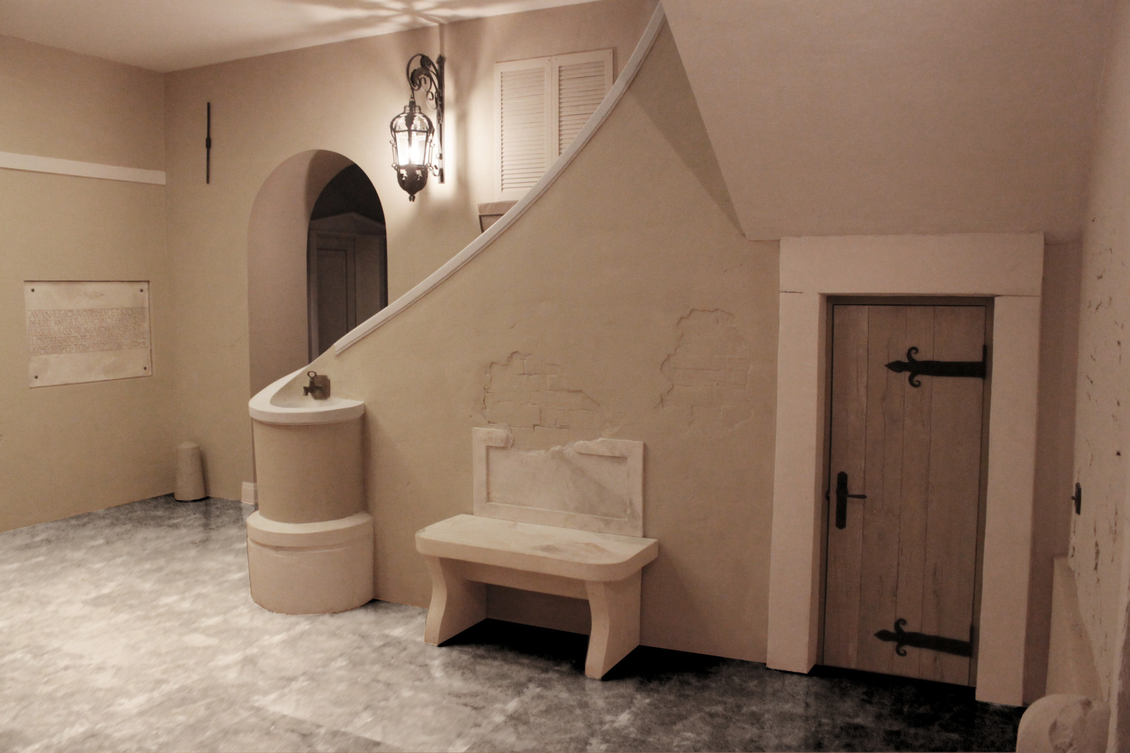 Реконструкция интерьера в загородном доме