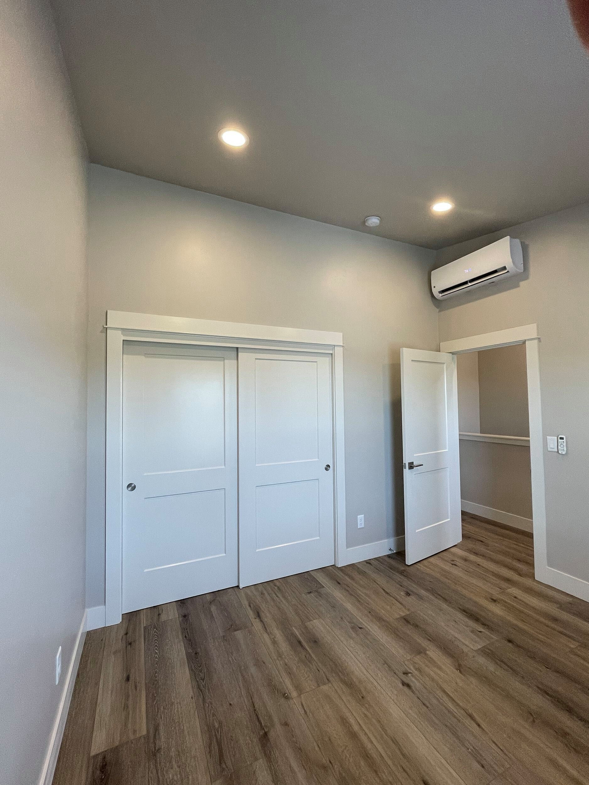 Modern Duplex - Talent