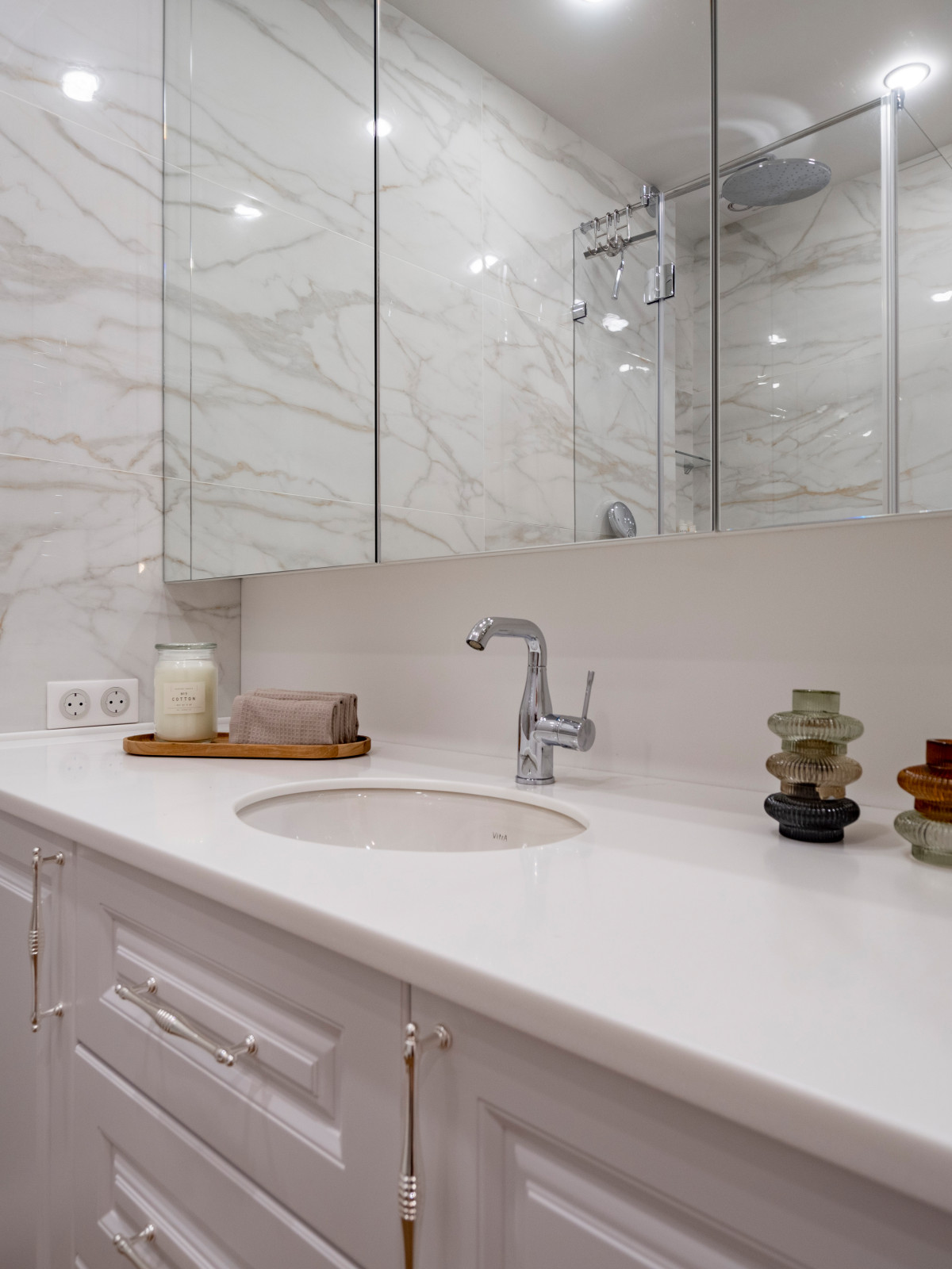 Меблировка санузла в неоклассическом стиле