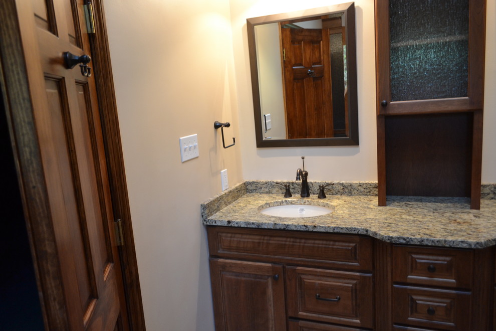 Master bath storage tower