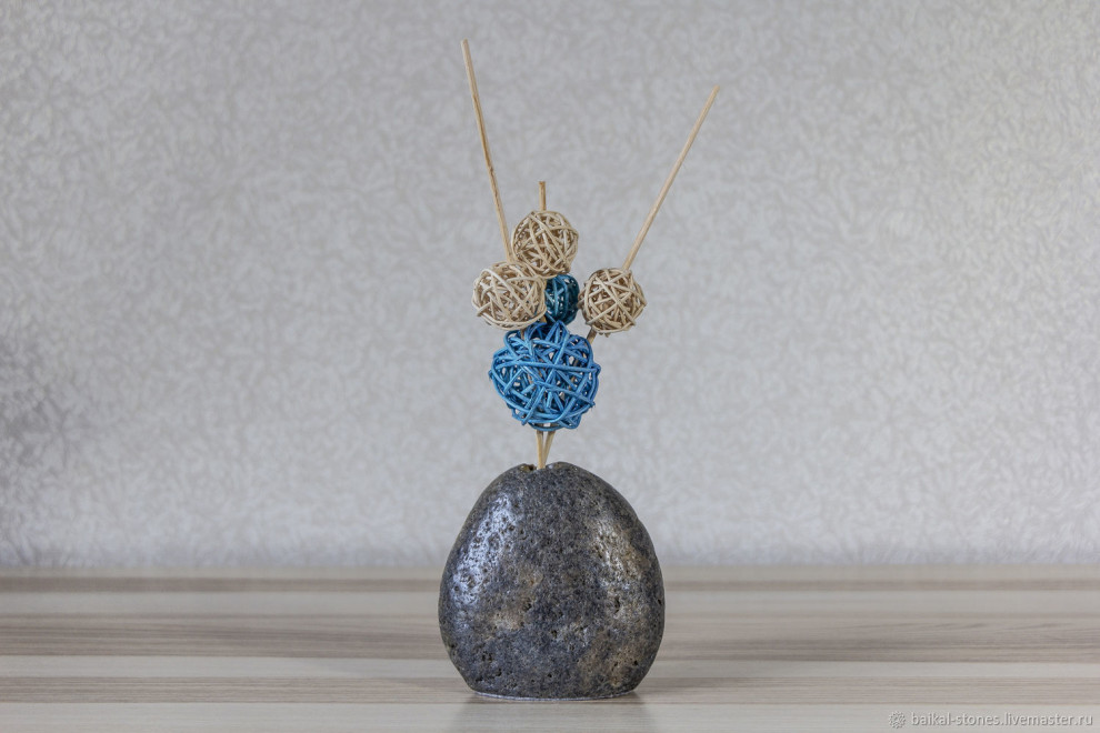 Ваза из натурального камня