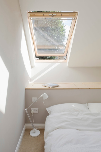 Slim House, London contemporary-bedroom