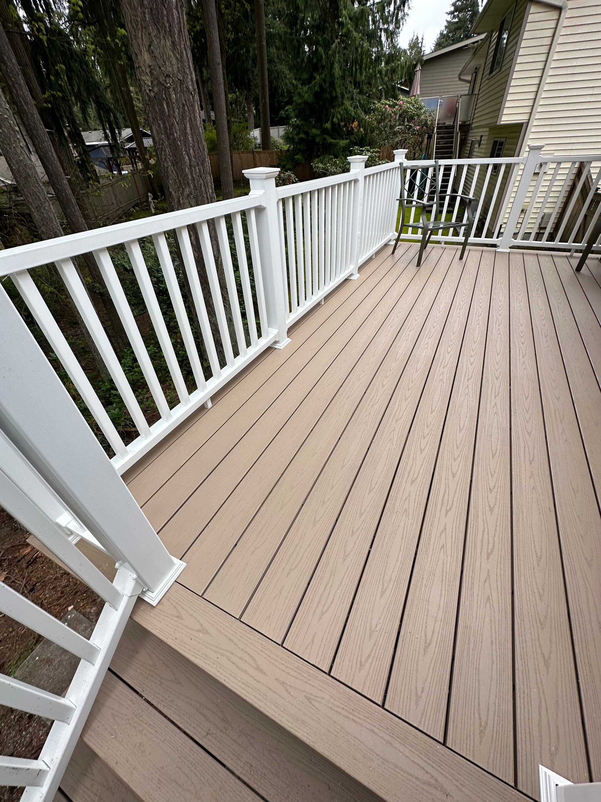 Redmond Deck - Redmond Washington