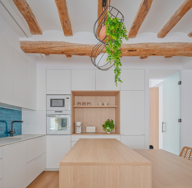 Carlos + Alexia kitchen