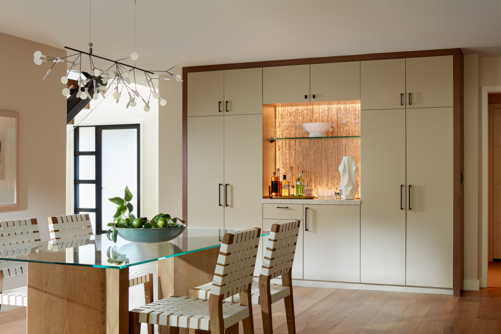 Style and comfort in the Silicon Valley - Modern - Dining Room - San ...