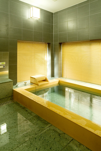 天然石のバスルーム japanisch-badezimmer