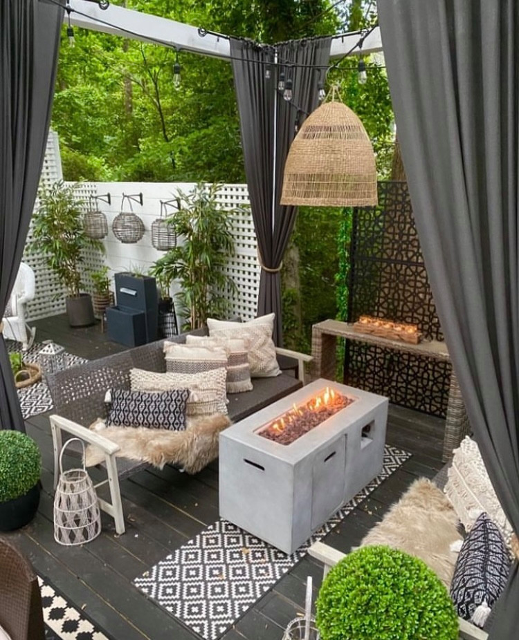 Outdoor Living Spaces