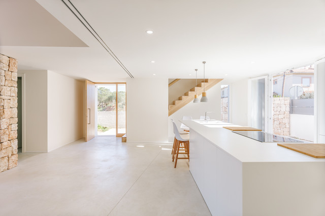IT House mediterranean-kitchen
